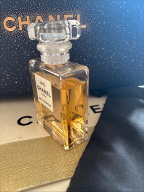 CHANEL 5 premier perfume
